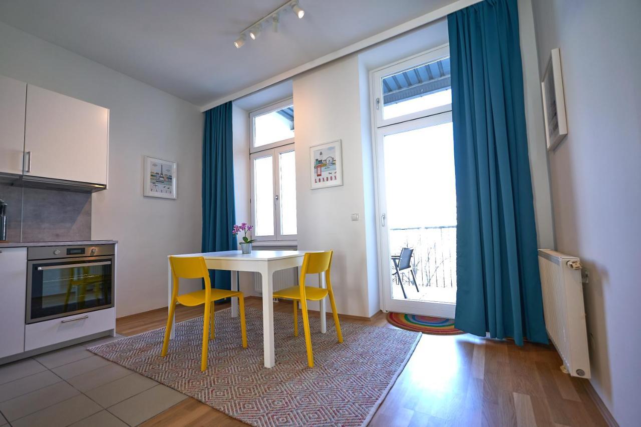 Trendy Apartment Zentral Gelegen Wenen Buitenkant foto