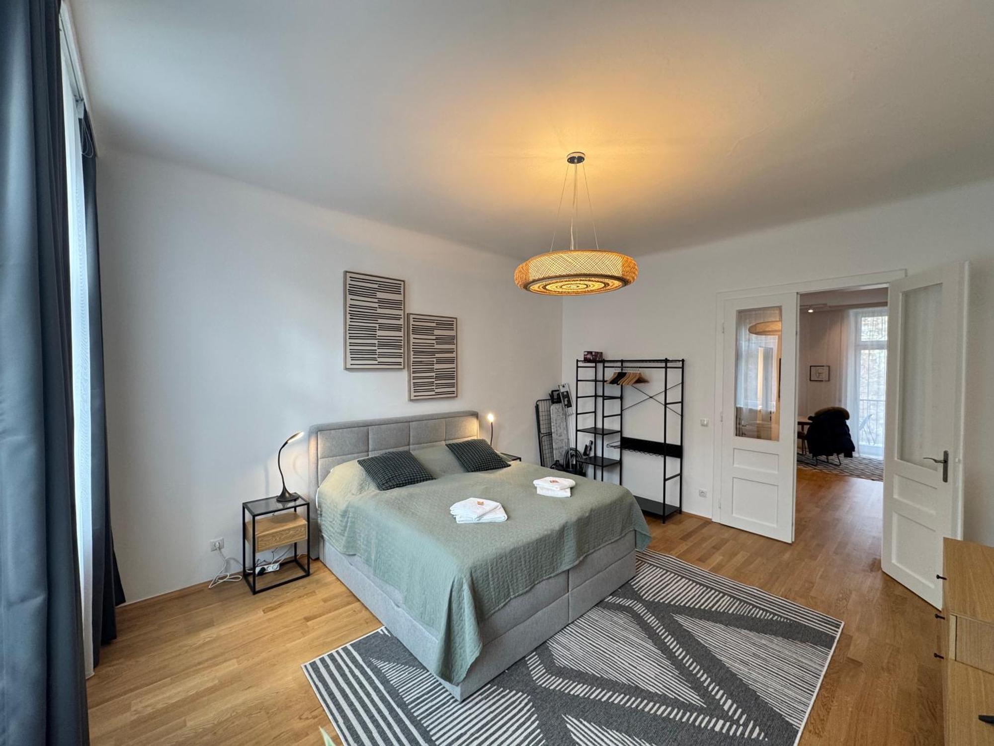 Trendy Apartment Zentral Gelegen Wenen Buitenkant foto