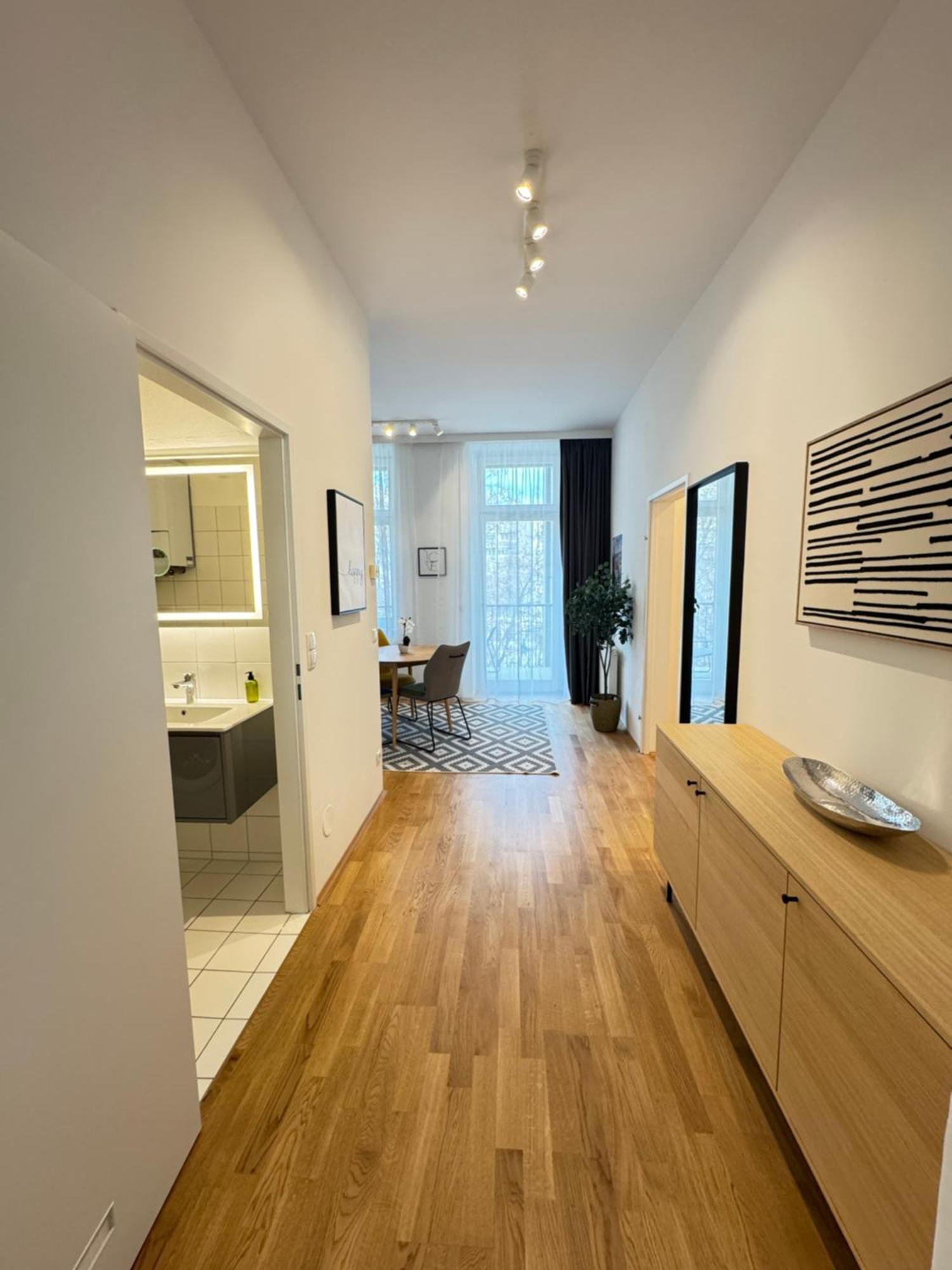 Trendy Apartment Zentral Gelegen Wenen Buitenkant foto